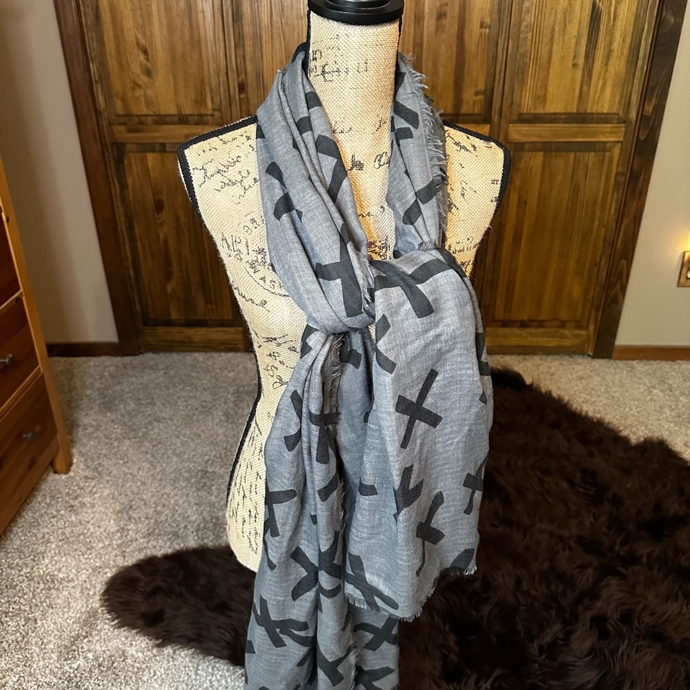 Cross scarf